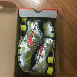 Women’s Nike shox